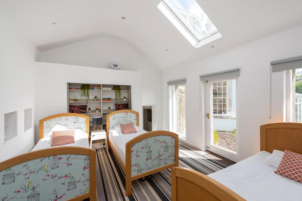 Petty France Cotswold Manor House - Country House Retreat With Hot Tub, Ideal For Large Groups מראה חיצוני תמונה
