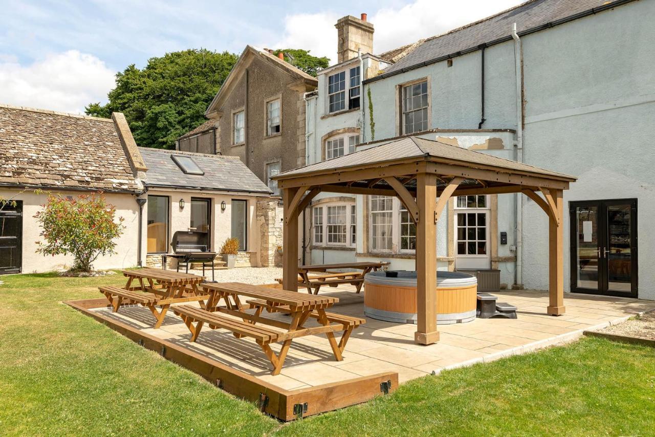 Petty France Cotswold Manor House - Country House Retreat With Hot Tub, Ideal For Large Groups מראה חיצוני תמונה